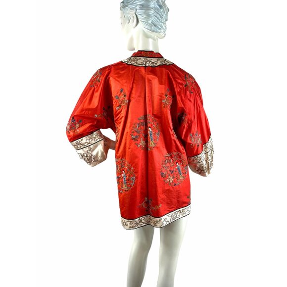 Vintage red silk Chinese jacket with Forbidden Stitch Peking Knot embroidery - Picture 3 of 9